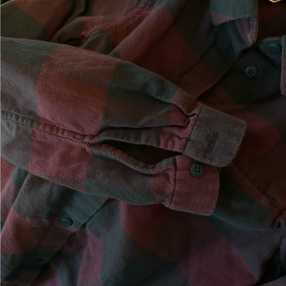 Lululemon Full Day Ahead Shirt
Revive Plaid Night Diver Galactic Grape🌵2 - Picture 6 of 9